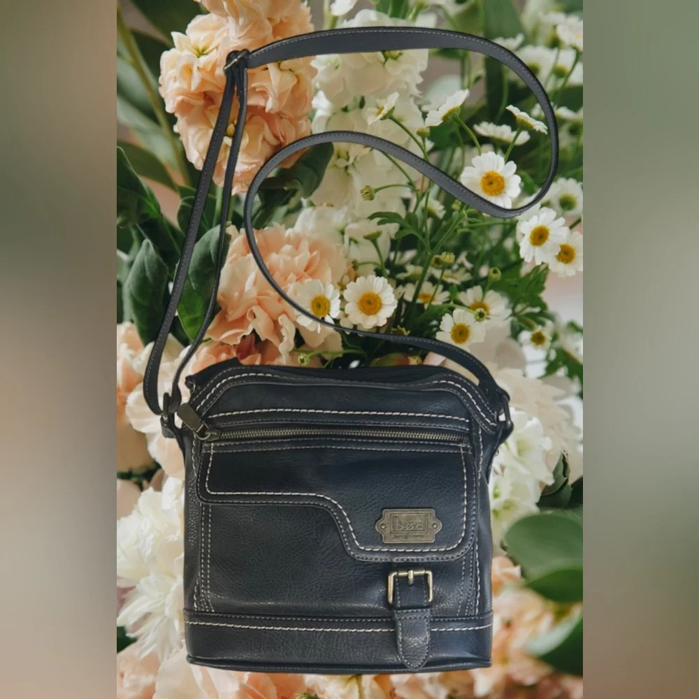 BOC Born Concepts Black Brown Faux Leather Front Buckle Cross Body Purse 11